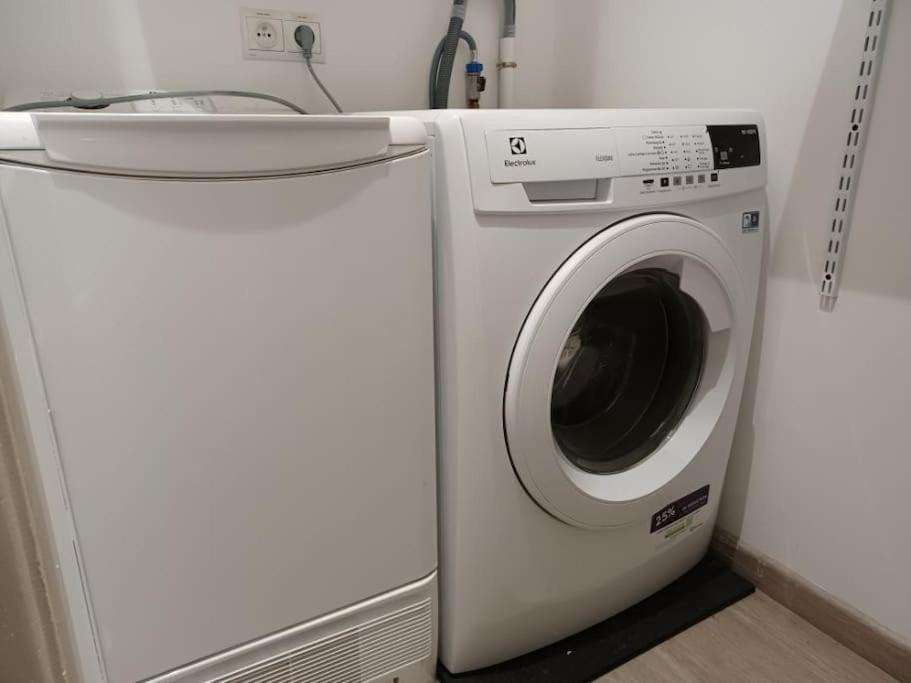 Gite 65 M2 200 M Gare T-G-V 400 M Centre-Ville Grand Parking 250 Places Gratuit Face Au Logement Arras Exteriér fotografie
